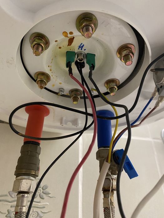 Отдам тинан на запчасти