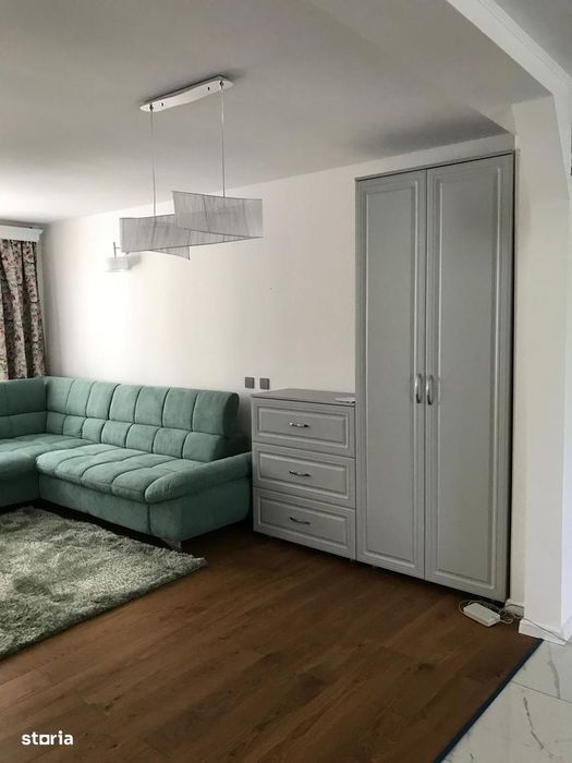 Zamca - apartament cu 3 camere, etaj 1, boxa si garaj