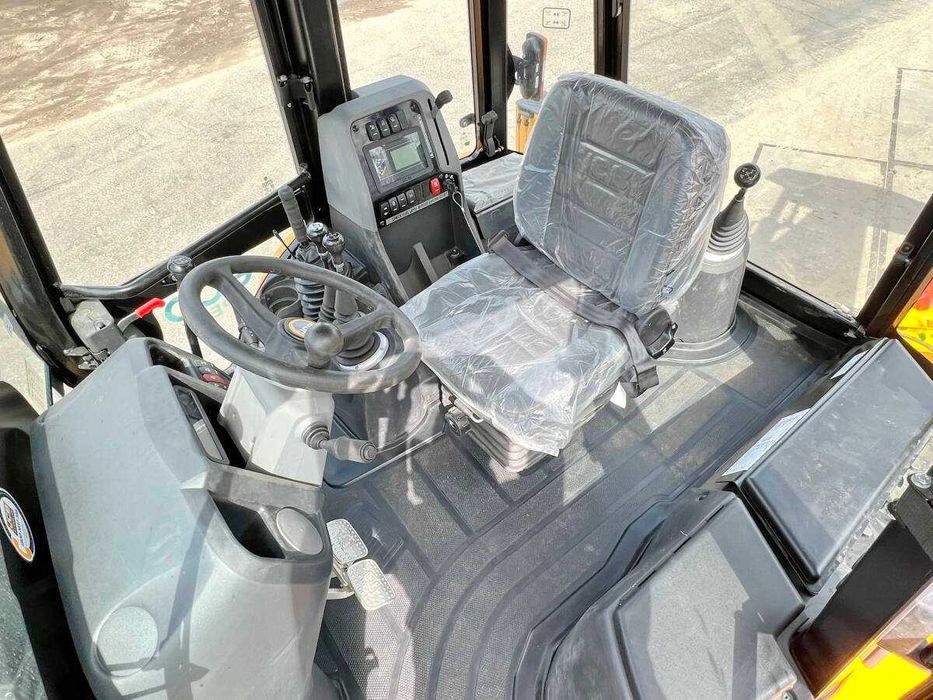 Buldoexcavator JCB 3DX – 7,5 T , brat telescopic , clima  – Nou