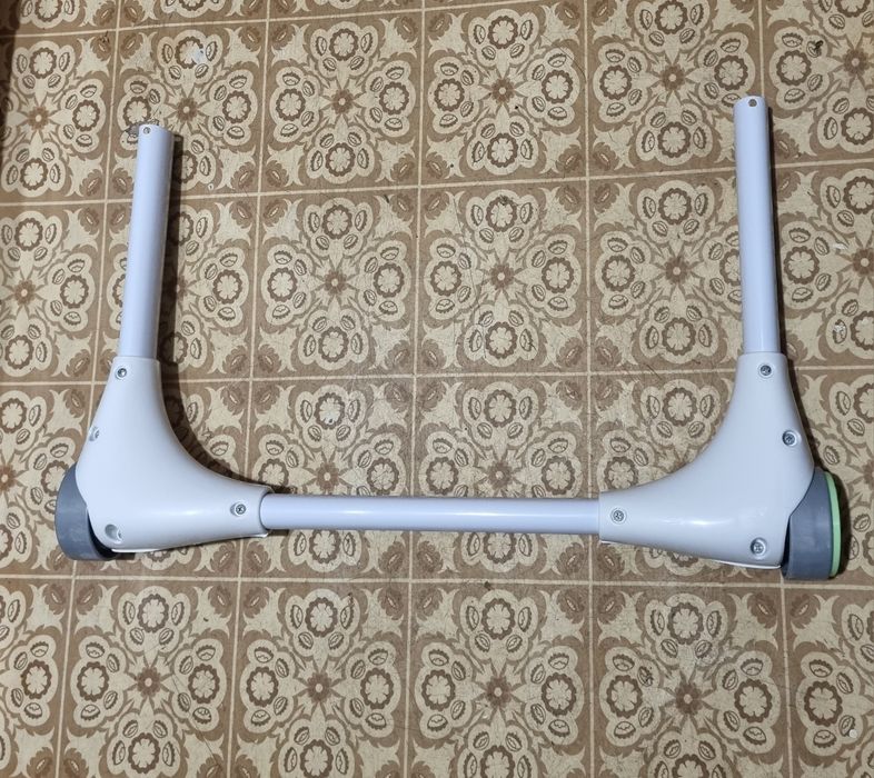 De vanzare scaun de masa pentru copii