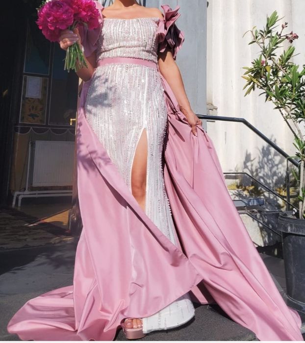 Rochie elegantă nașă