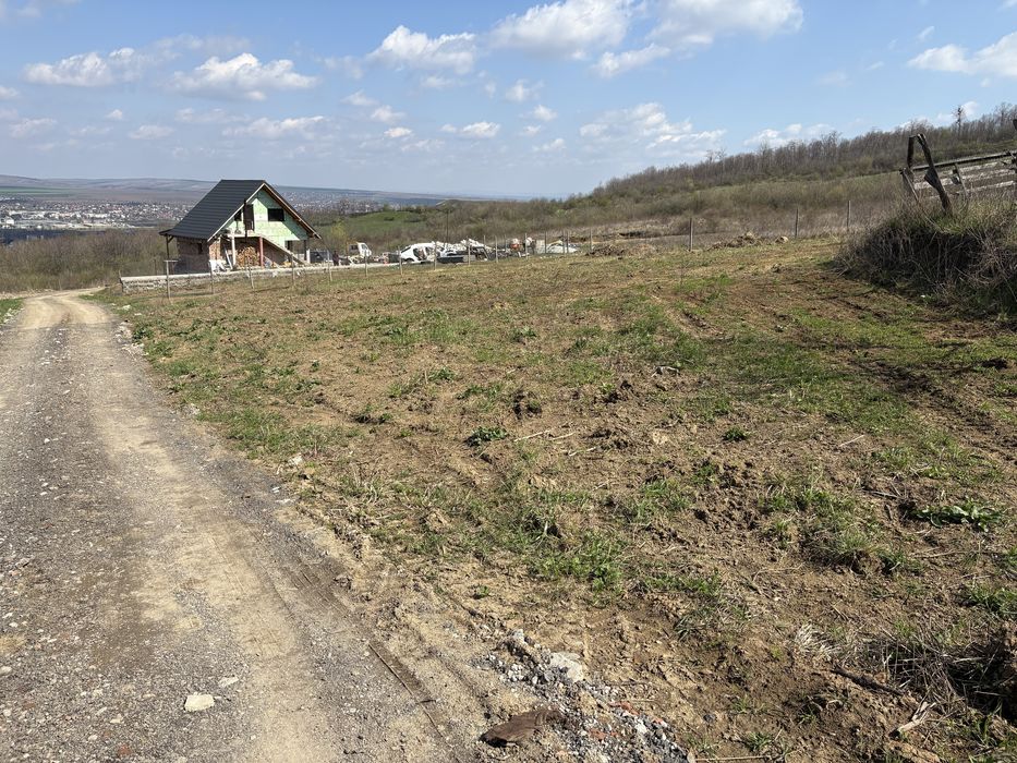 Vand teren Vladiceni Intravilan