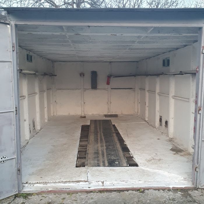De vanzare garaj zona Maurer, Libertatii