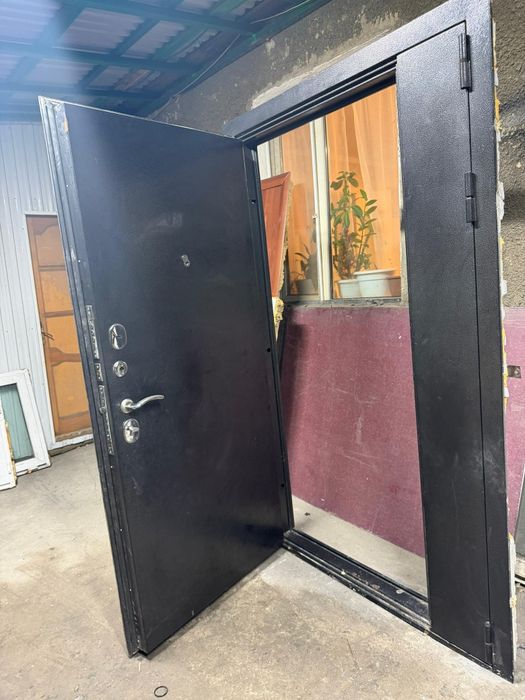 продам входную дверь