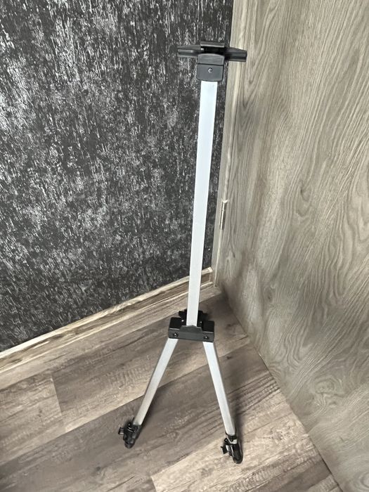 2 Trepiede foto/video din aluminiu – mare reglabil + mini trepied reglabil