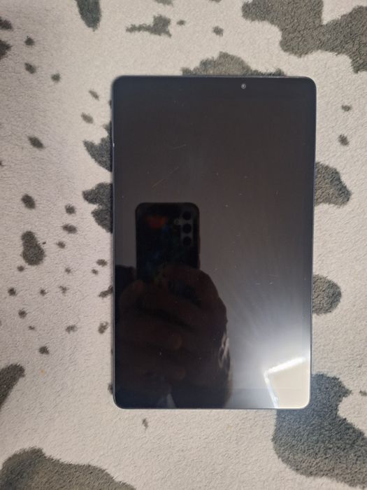 Vand 2 tablete 250lei bucata