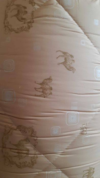 Прoдам одеяло двухспальное теплое антиаллергенное