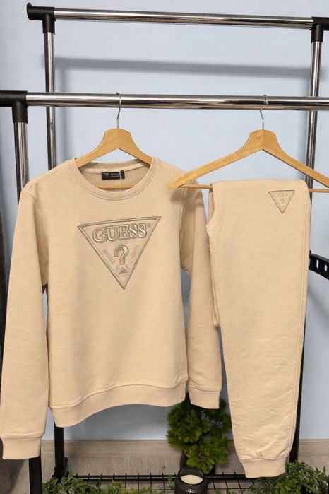 !НОВО! Дамски комплекти  Guess