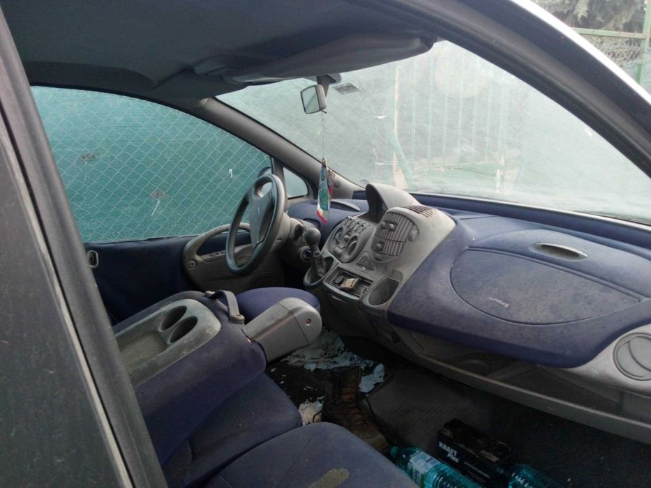 Fiat Multipla JTD на части