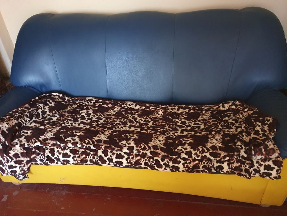 Cacanapea din piele extensibilă.