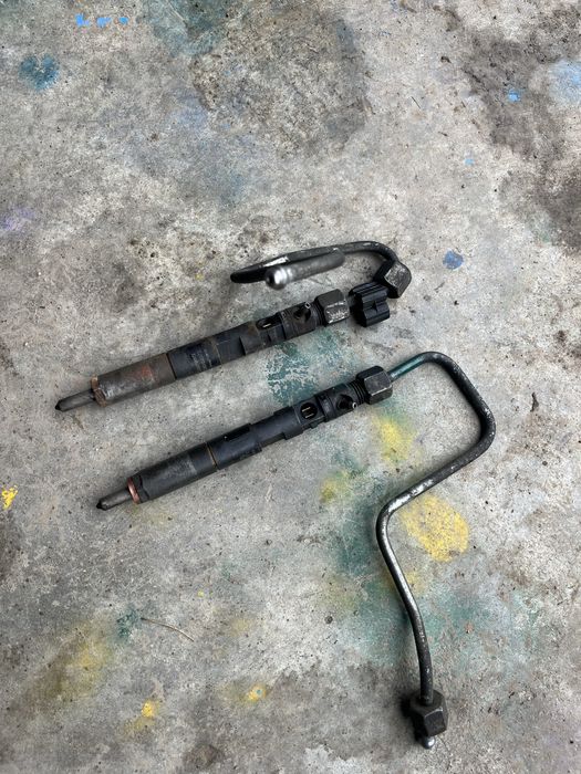 Vand injectoare Reneult Clio 1.5 dci euro 3 2003-2006