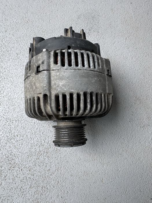 Alternator VW Volkswagen Passat B6 2.0 BMP 180A(021 903 026L)