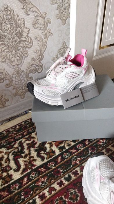 Balenciaga krasofka