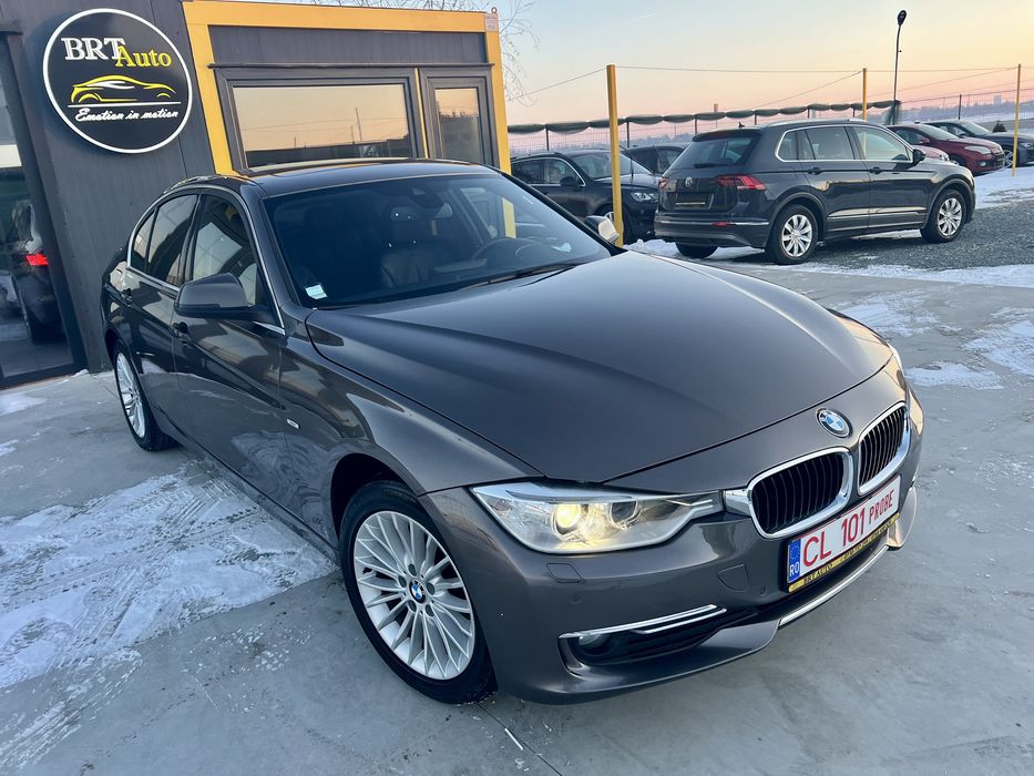 BMW 320d Luxury / Trapa / Camera marsarier/ Keyless