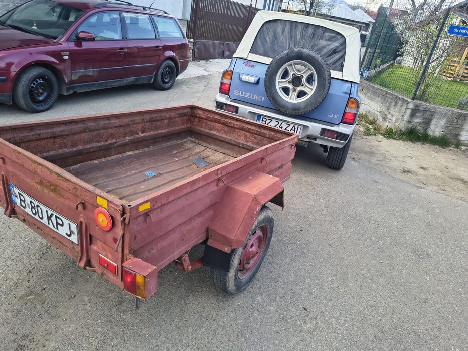 Remorcă auto de vânzare – robustă și practică