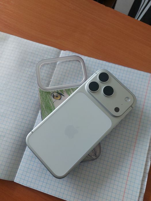 IPhone 17 Pro Silver 256gb 92%akb