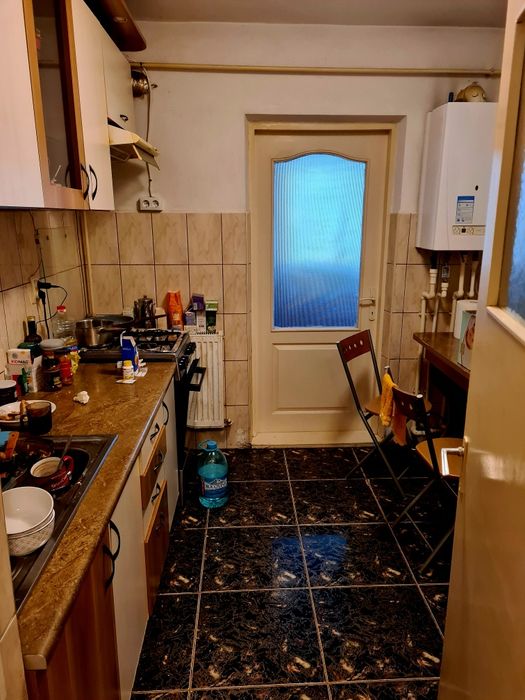 APARTAMENT 2 camere Nicolina 15 min de PALAS pe jos
