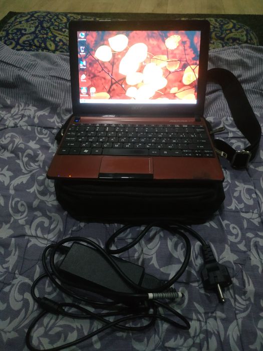 Netbuk acer sotiladi