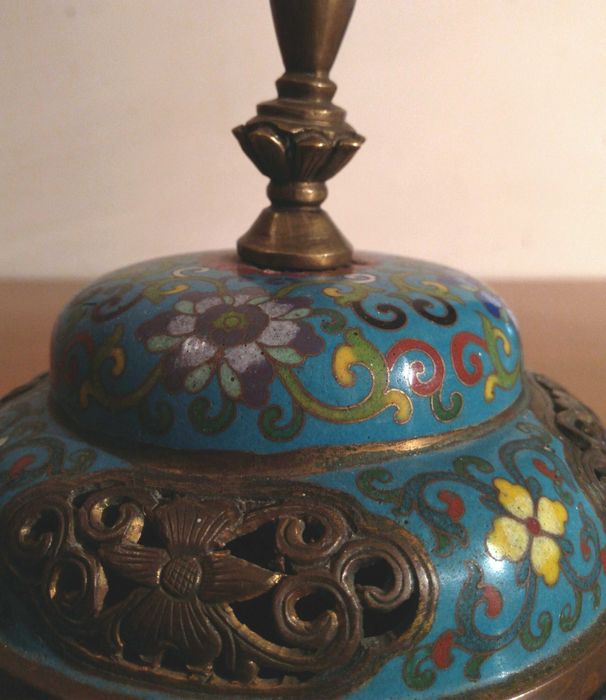 Vas asiatic imperial |bronz si email cloisonné| piesa veche si rara