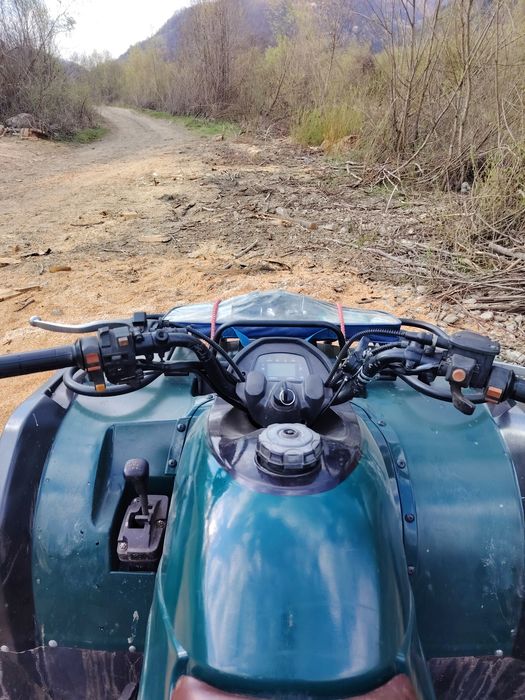 Vand sau schimb cu mașina atv hisun 400 cc 4x4