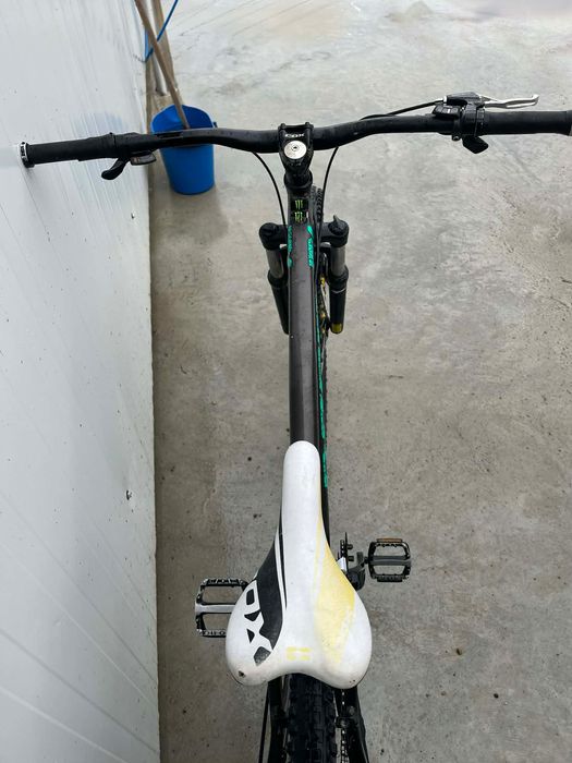 Продавам DRAG 1 L