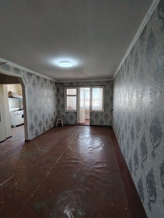 Киргули 16 мактаб енида