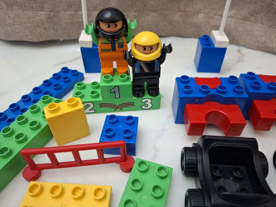 Лего дупло гонка