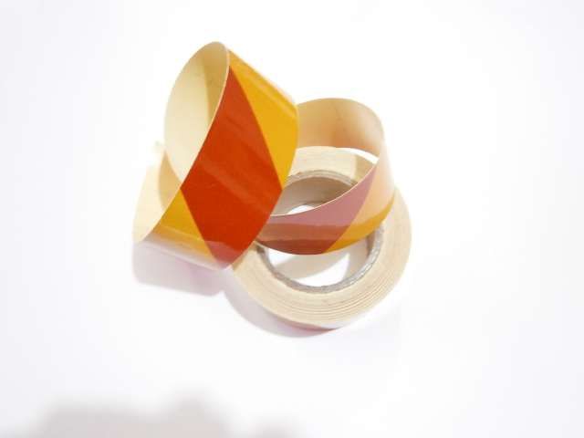 Светлоотразителна самозалепваща лента / сигнална