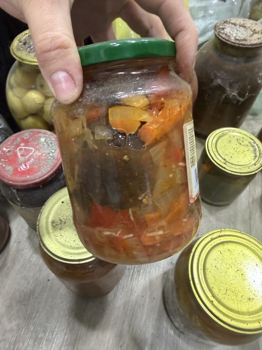 Продам соленья огурцы салаты