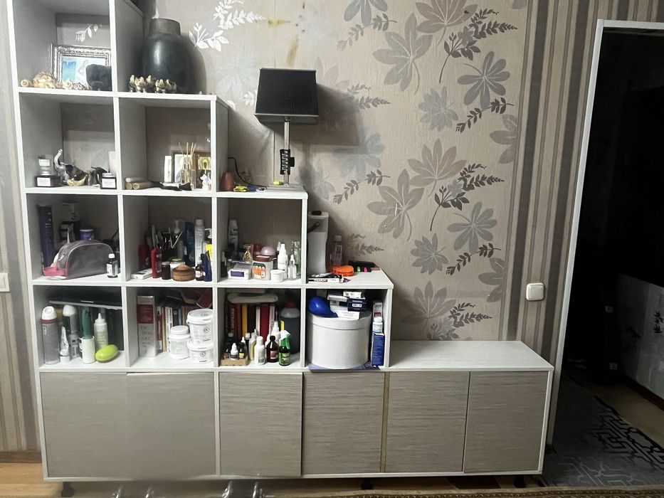 Многофункциональная стойка-полка