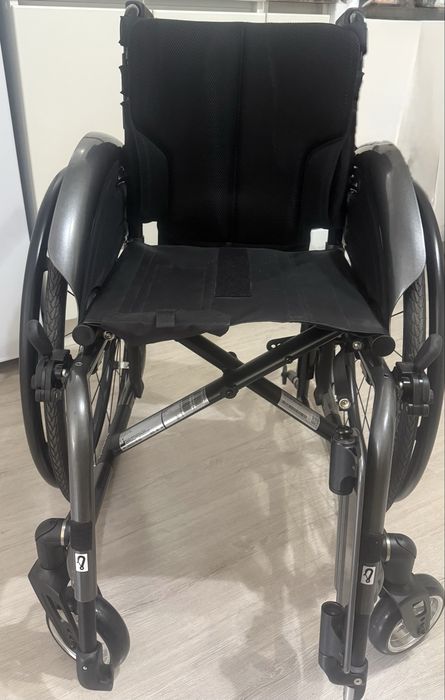 Продам инвалидную коляску. Новая