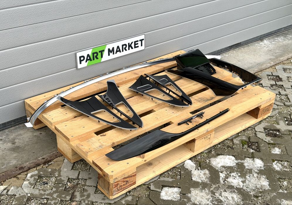 Комплект лайсни Черен Пиано лак AUDI A6 C7 4G ДЕСЕН ВОЛАН