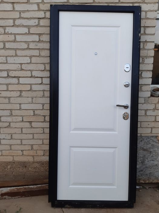 Продам металический двери 86,96х205