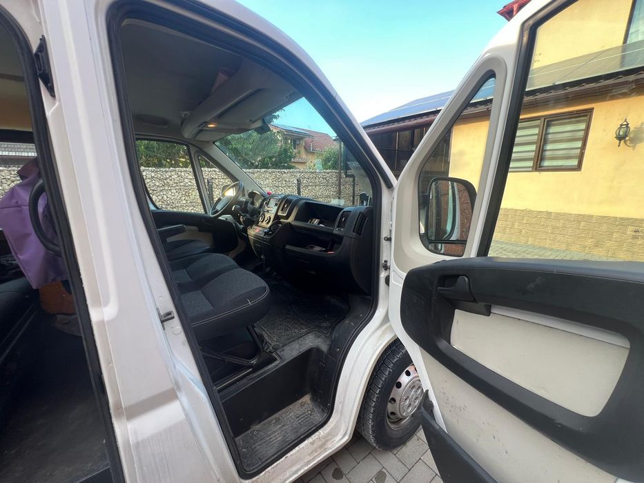Citroen Jumper 2.2 Diesel 130 CP – 2014 – 6 locuri – AC – Pilot – 6 viteze