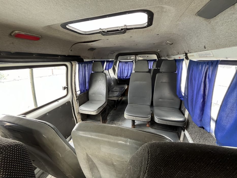 Продам газель бизнес пассажирский