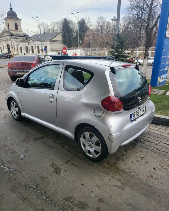 Inchiriez Peugeot 107 / Toyota Aygo / Logan cu GPL pentru Glo