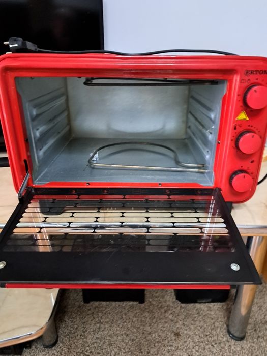 Cuptor electric ERTONE