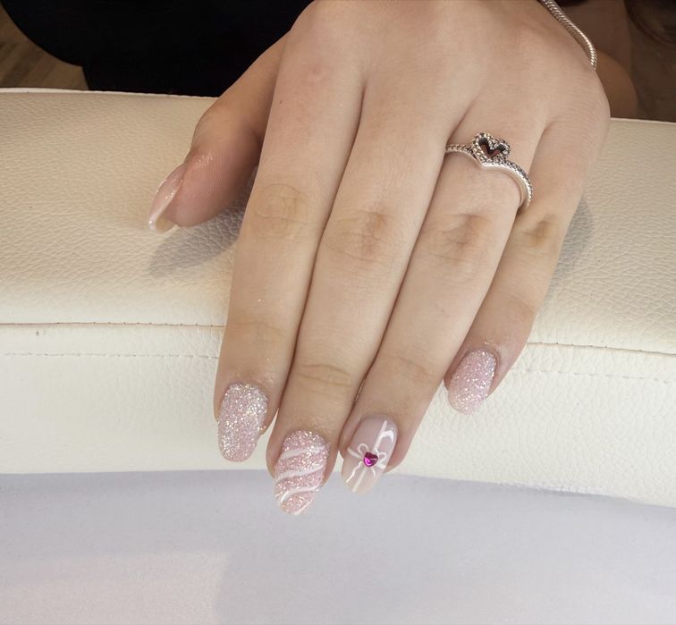 Unghii cu gel Constanta