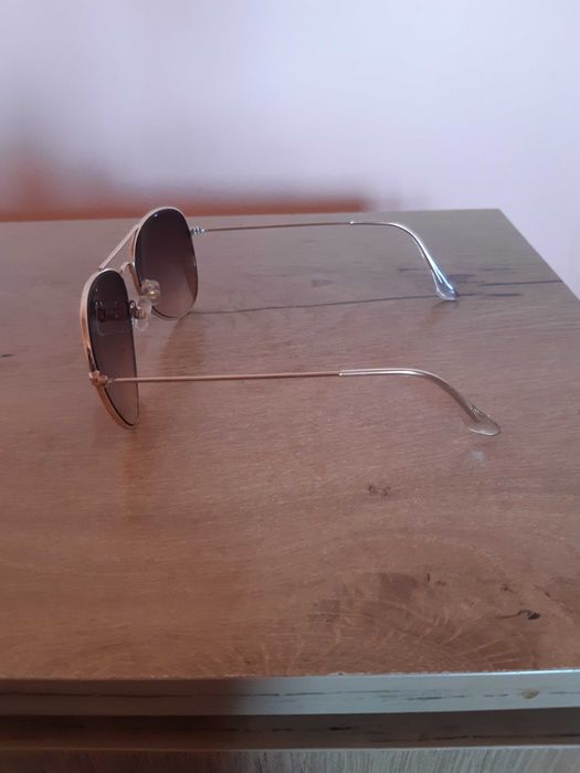 Слънчеви очила (дамски)- два броя