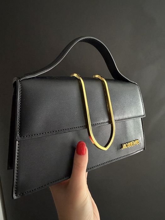 черна чанта jacquemus