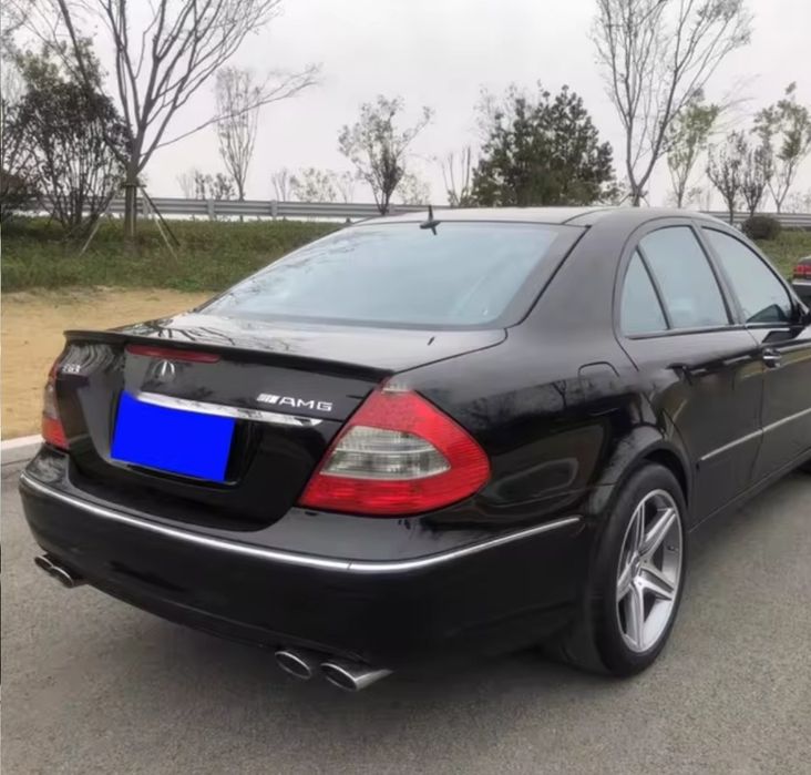 leron / Lip Codită Portbagaj Mercedes E Class W211