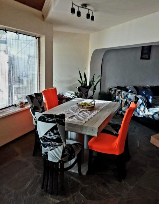 Дава се под наем Къща в Аксаково - 405 кв.м за 943.5 € - Снимка #2