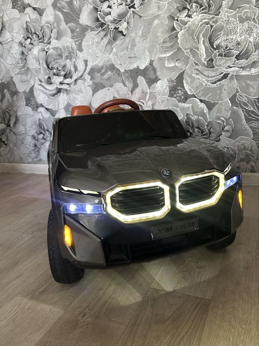 Детская машинка BMW