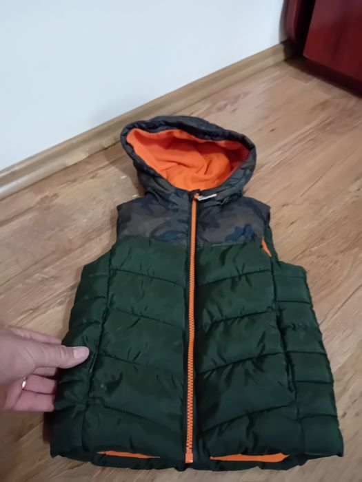 Vestă băiețel 3-4  ani Primark