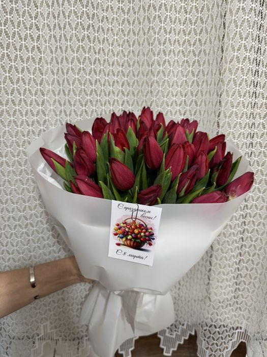 Готовый букет 20000, из 45 тюльпанов