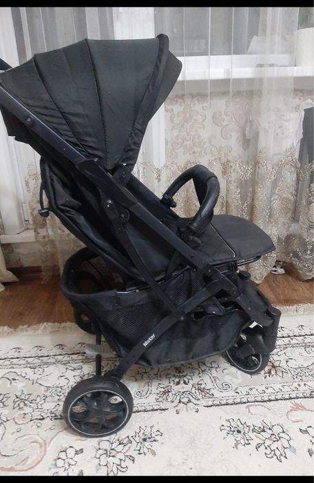 Коляска и стульчик