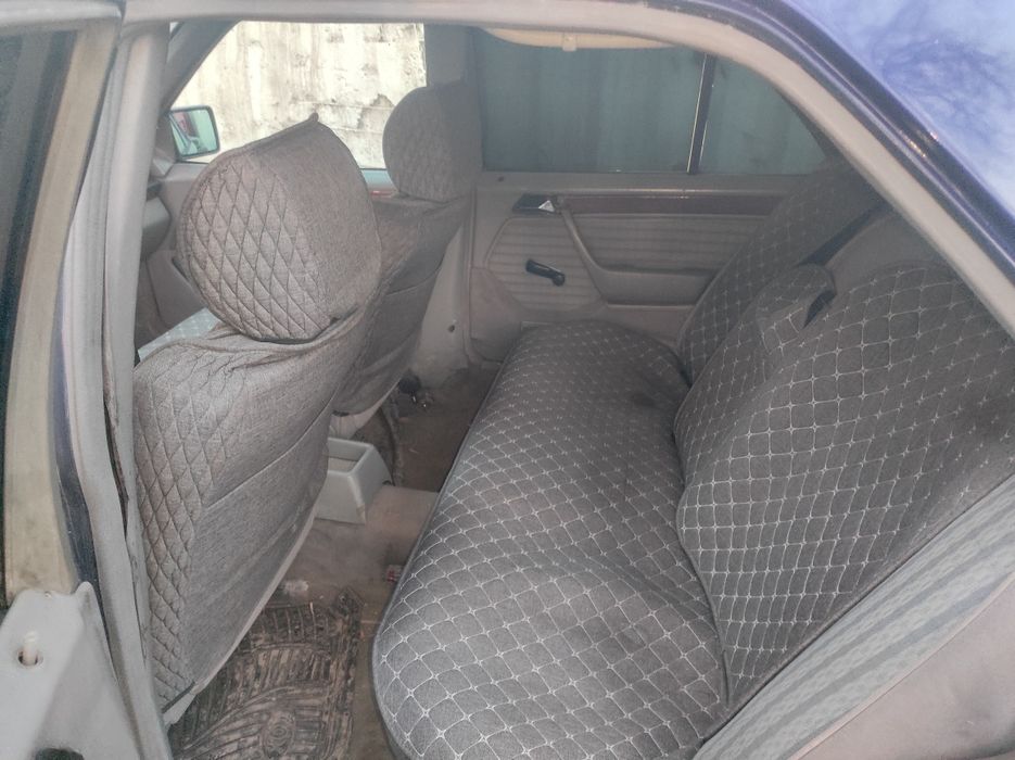Мерседес W 124 атомат