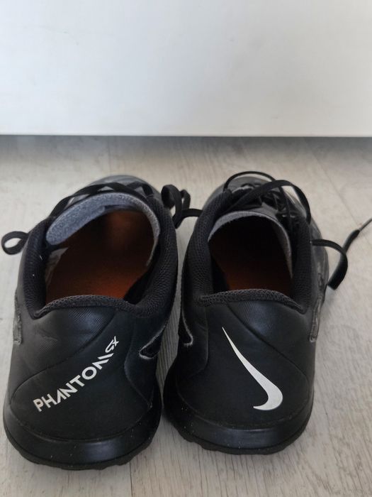 Футболни стоножки   Nike Phantom GX Club TF Junior 38.5