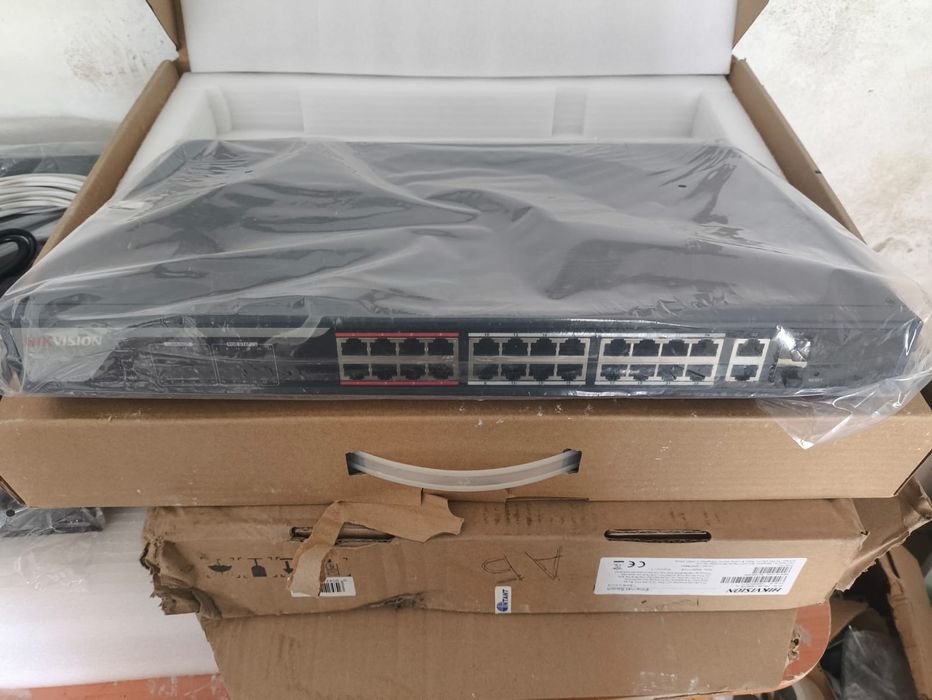 POE Switch Hikvision 24 port