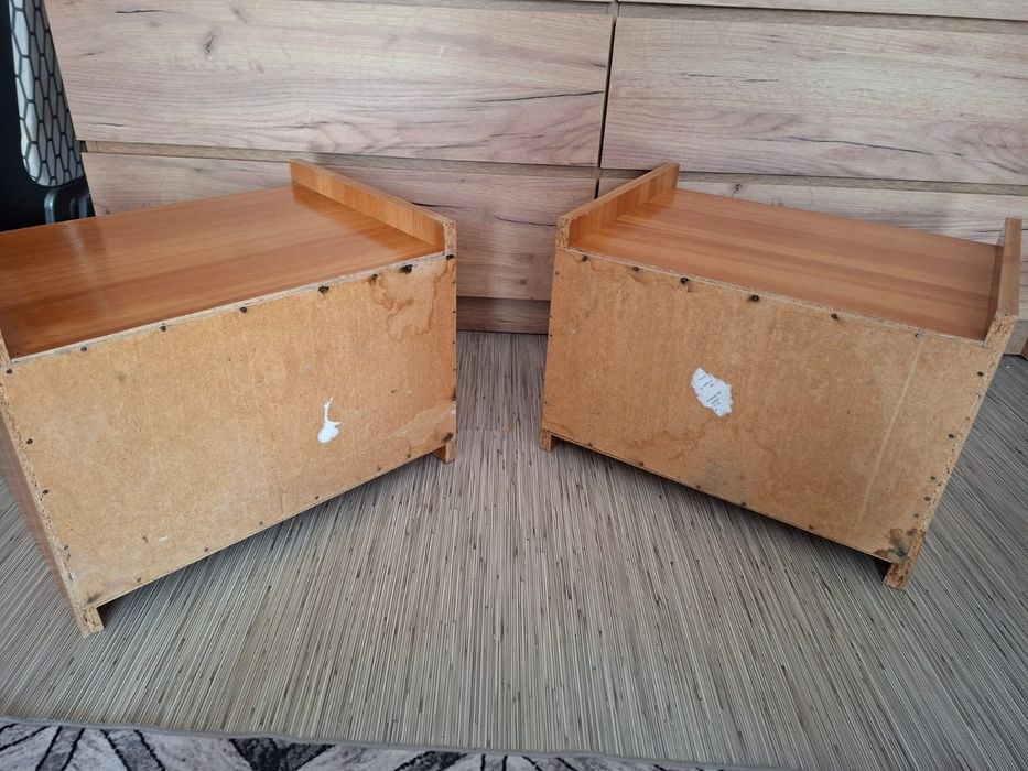 2 noptiere set stare foarte buna Lem's